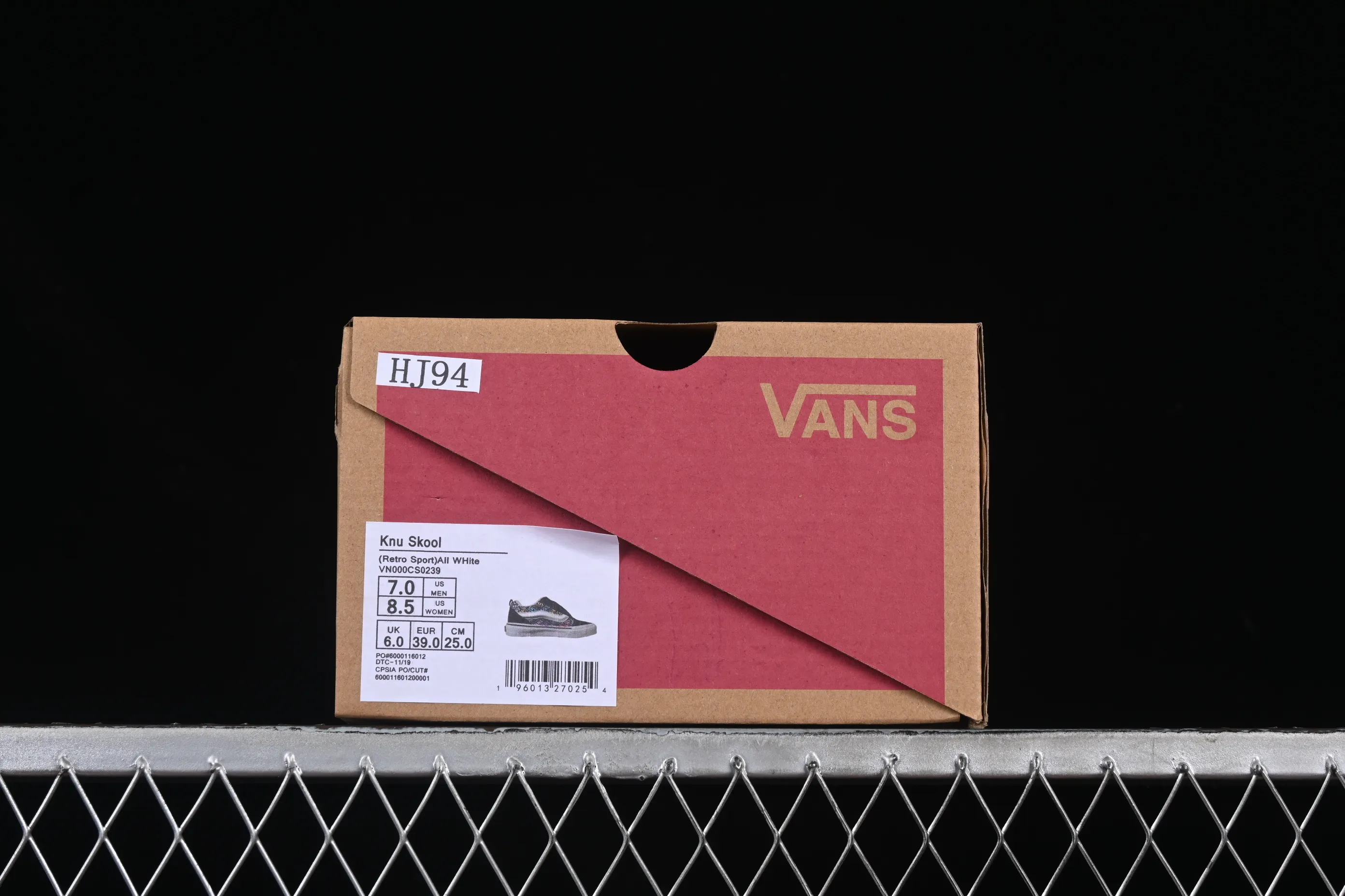 All categories Vans Vans series Vans Low Vans low-top Vans Knu Skool Vans low-top retro casual fat bread shoes VN000CS0239